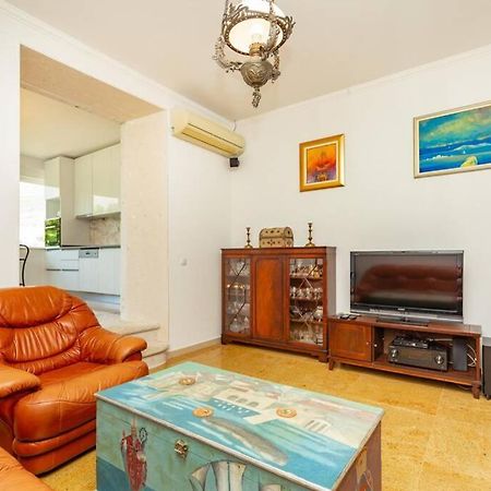 Apartment Art Delux **** Дубровник Екстер'єр фото